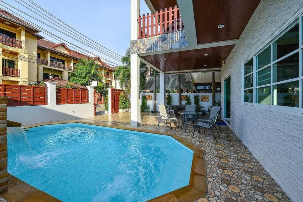 Unique&Nice 7Bd Pool Villa In Heart Nanai Patong Exterior photo